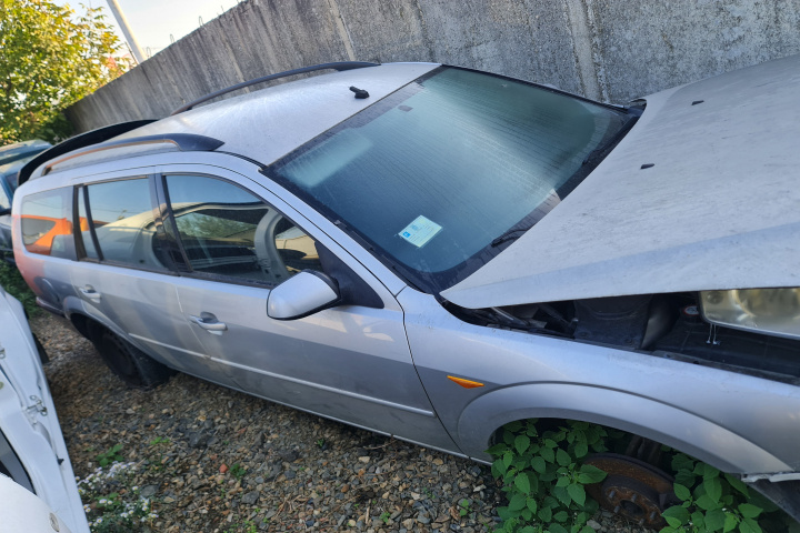 Dezmembram Ford Mondeo MK3 [2000 - 2003] wagon 2.0 Di MT (90 hp)