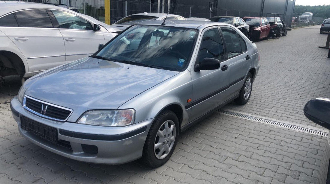 Dezmembram Honda Civic 1.4 benzina an fabr 1998