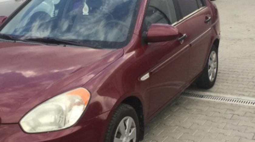 Dezmembram Hyundai Accent 1.4 benzina an fabr 2009