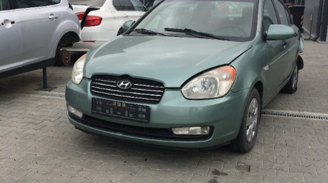 Dezmembram Hyundai Accent 1.5 CRDI an fabr 2009