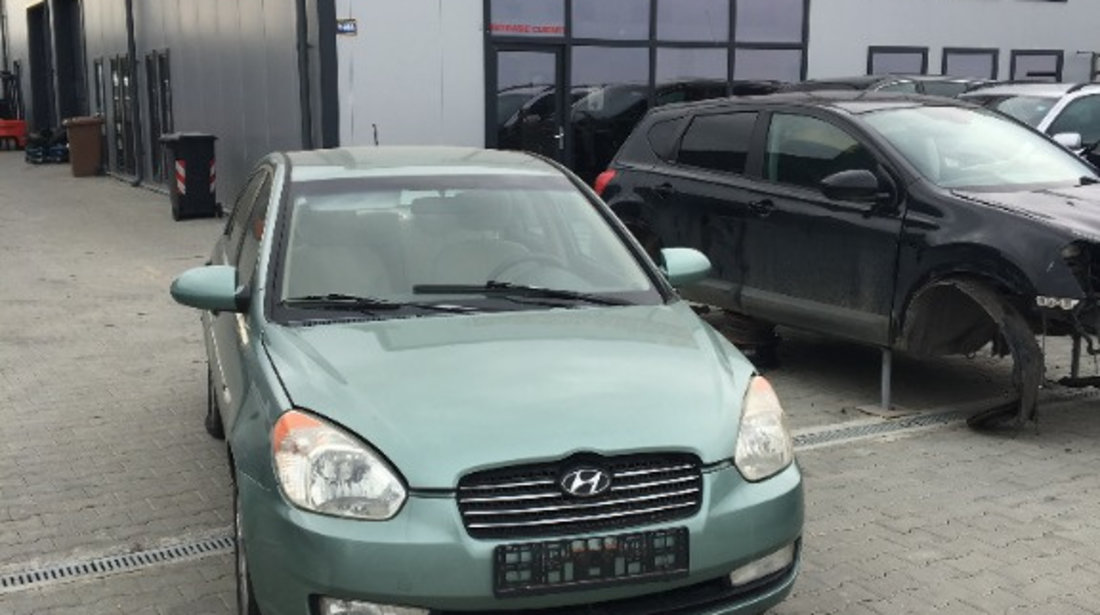 Dezmembram Hyundai Accent 1.5 CRDI an fabr 2009