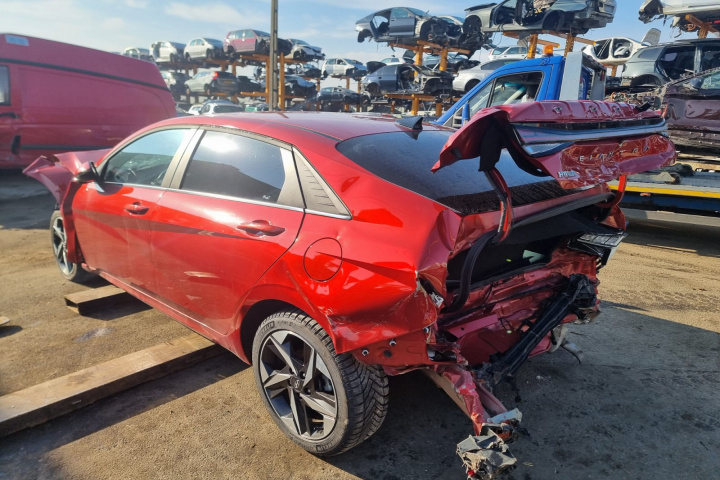 Dezmembram Hyundai Elantra CN7 [2021 - 2023] 1.6 benzina G4FM-6d