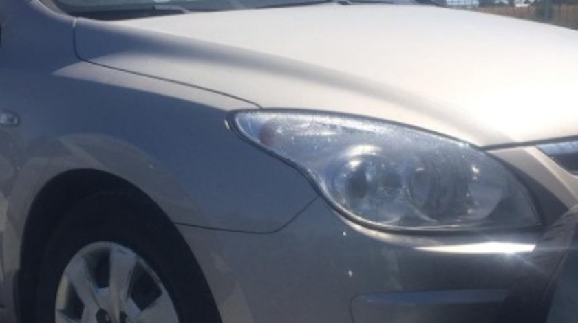 Dezmembram Hyundai I30, 1.4 benzina an fabr 2008