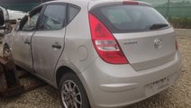 Dezmembram Hyundai i30,1.4 benzina,an fabricatie 2...