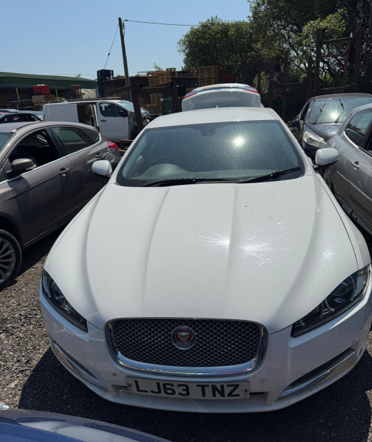 Dezmembram Jaguar XF [facelift] [2011 - 2015]