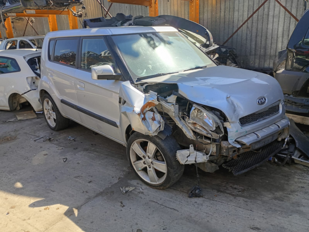 Dezmembram Kia Soul [2008 - 2011] 1.6 D4FB