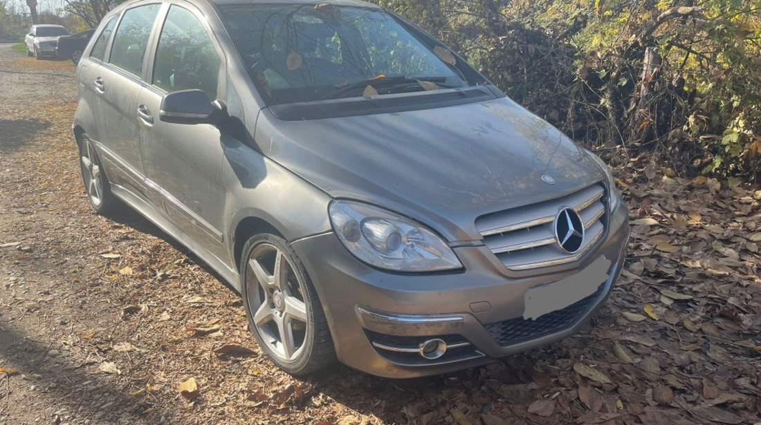 Dezmembram Mercedes B-class W245 2.0cdi 640.940