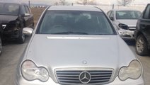 Dezmembram Mercedes Benz C Class,W203,2.2 cdi,an f...