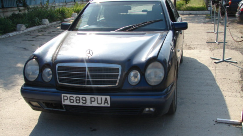 Dezmembram Mercedes-Benz E-Class W210/S210 [1995 - 1999] Sedan 4-usi E 200 MT (136 hp) E200 Classic 2.0