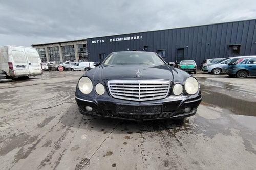 Dezmembram Mercedes-Benz E-Class W211 [2002 - 2006] Sedan