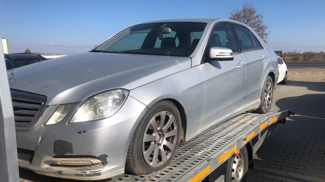 Dezmembram Mercedes Benz E Class W212 2.2 CDI an fabr 2011