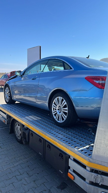Dezmembram Mercedes-Benz E Coupe 250CDI din 2012