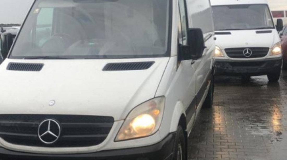 Dezmembram Mercedes-Benz Sprinter 2.2 D an fabr. 2008