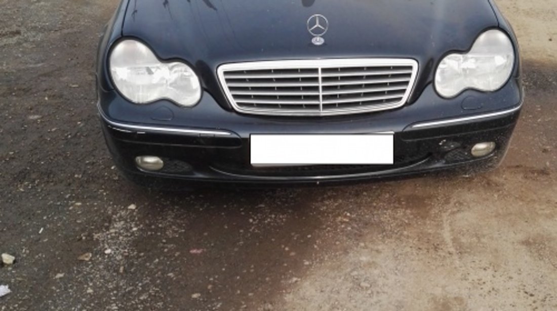 Dezmembram Mercedes C220 CDI w203