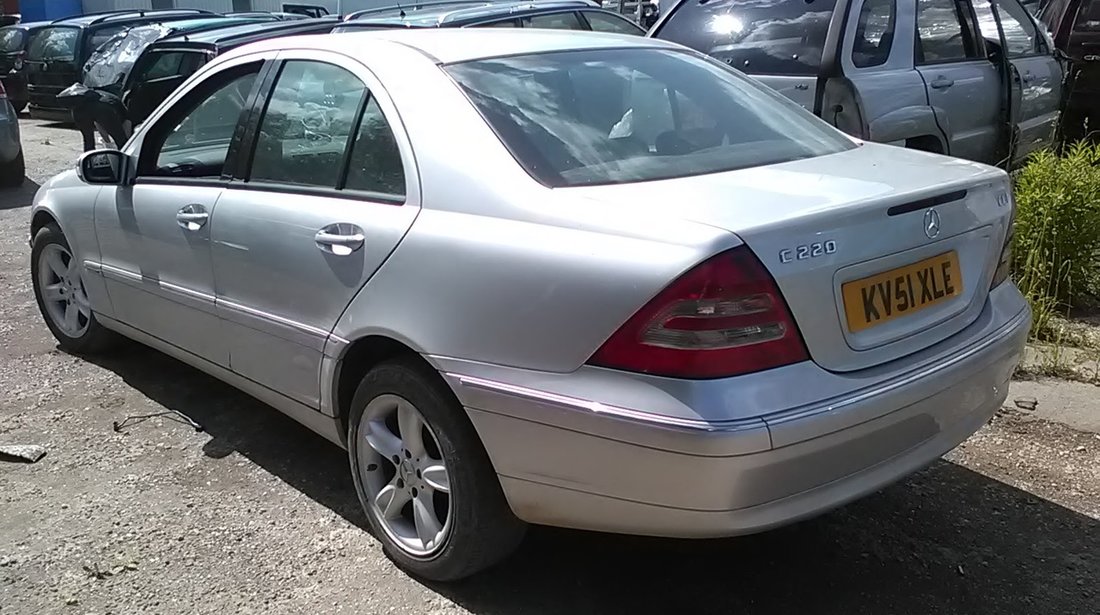 Dezmembram Mercedes C220 CDI