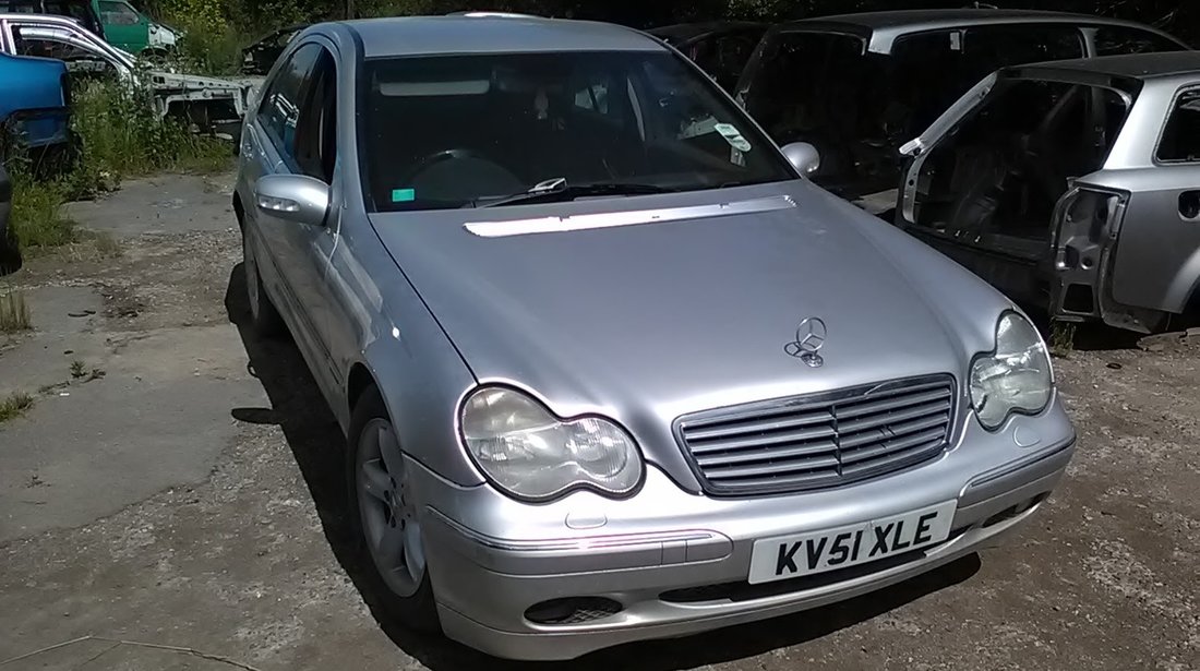 Dezmembram Mercedes C220 CDI