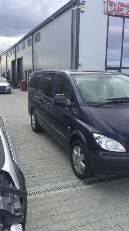 Dezmembram Mercedes Vito 2.2 CDI an fabr 2008