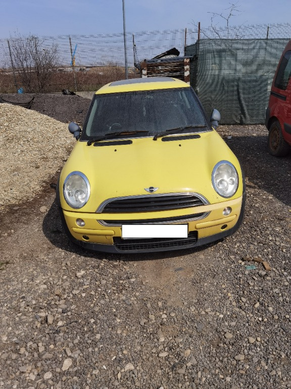 Dezmembram Mini One R50 1.4 diesel