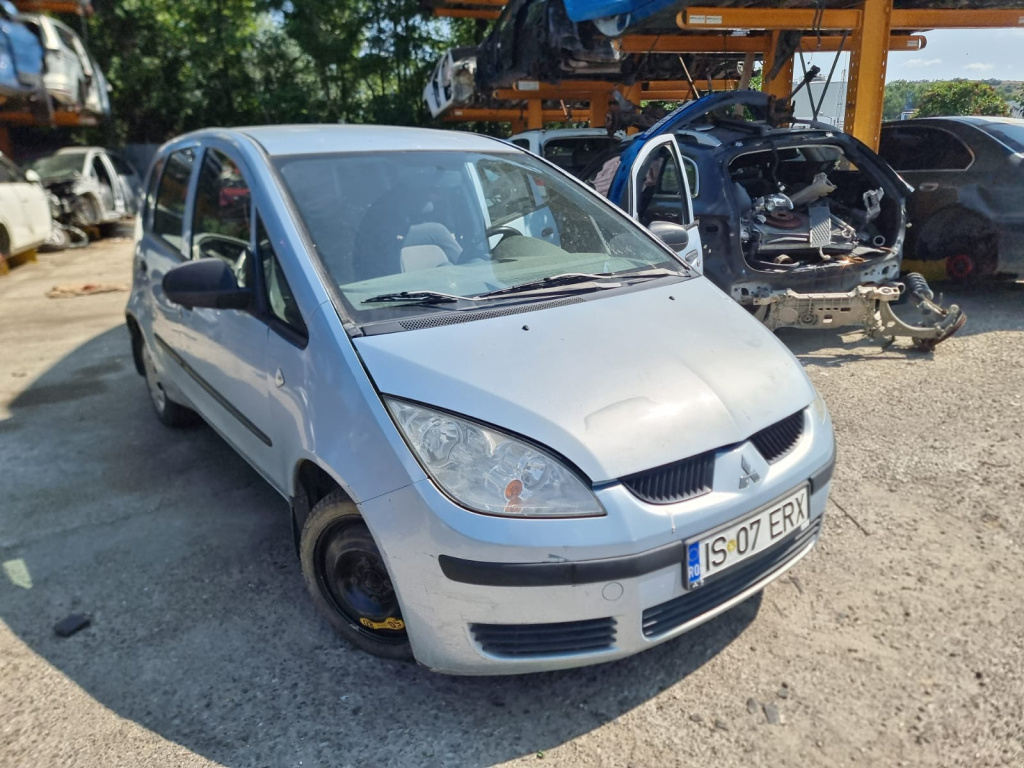 Dezmembram Mitsubishi Colt 6 [2002 - 2012] 1.1 benzina 134.910