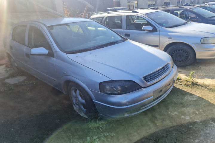 Dezmembram Opel Astra G [1998 - 2009] Hatchback 5-usi 1.6 MT (101 hp)