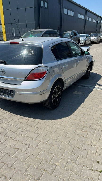 Dezmembram Opel Astra H 1.6B an fabr. 2007