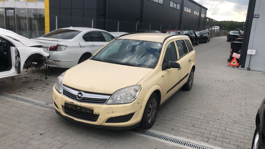 Dezmembram Opel Astra H 1.7 D an fabr 2008