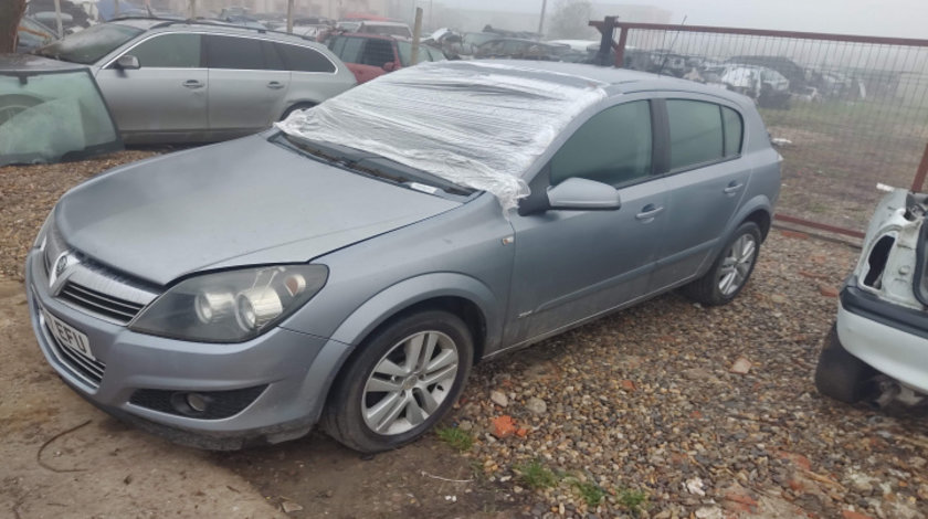 Dezmembram Opel Astra H [2004 - 2007] Hatchback 1.6 MT (105 hp)