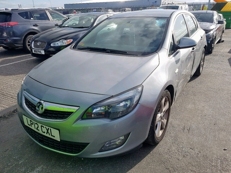 Dezmembram Opel Astra J, 1.7 cdti, A17DTR