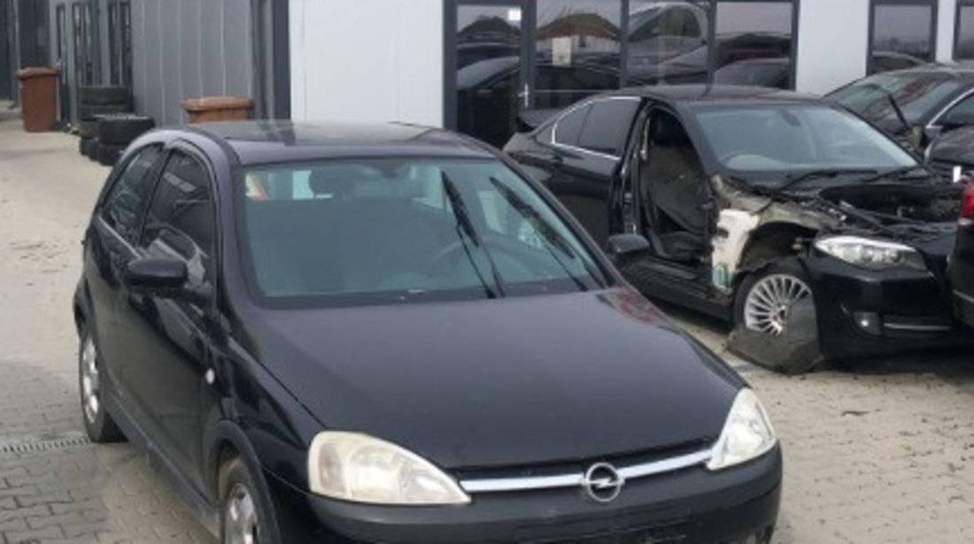 Dezmembram Opel Corsa C 1.4 benzina an fabr 2003