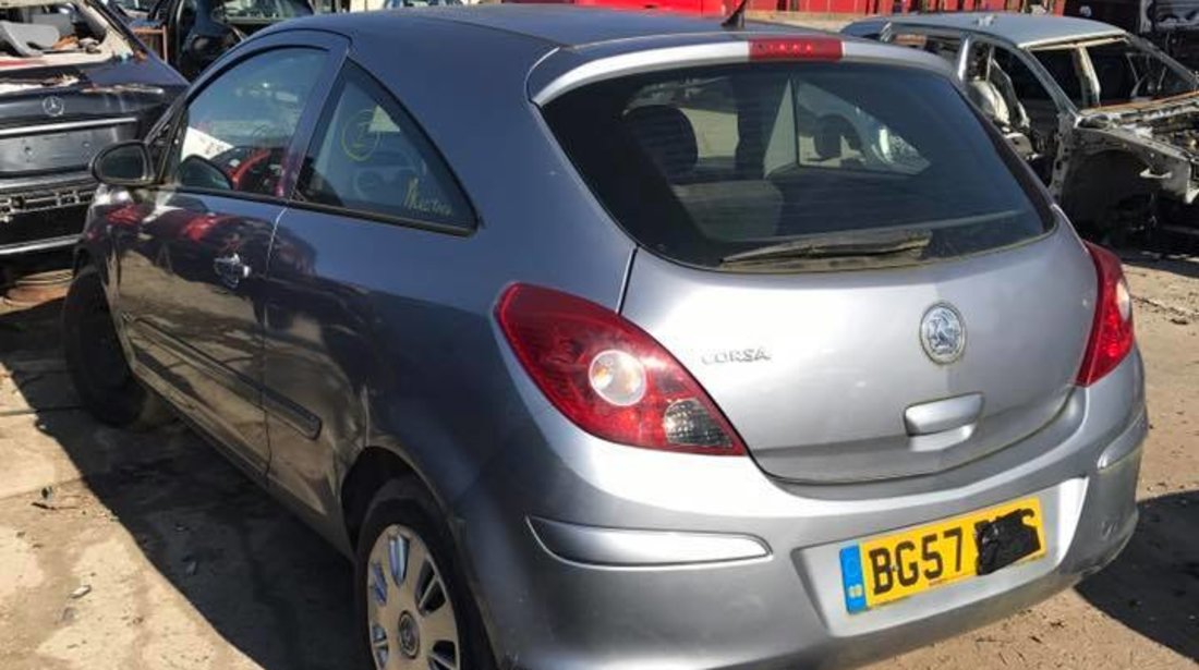 Dezmembram Opel Corsa D