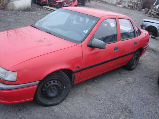 Dezmembram Opel Vectra A [1988 - 1995] Sedan 1.6 MT (75 hp) (86_ 87_)