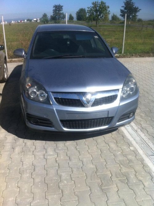 Dezmembram Opel Vectra C, 1.9 Tdi fabr 2007
