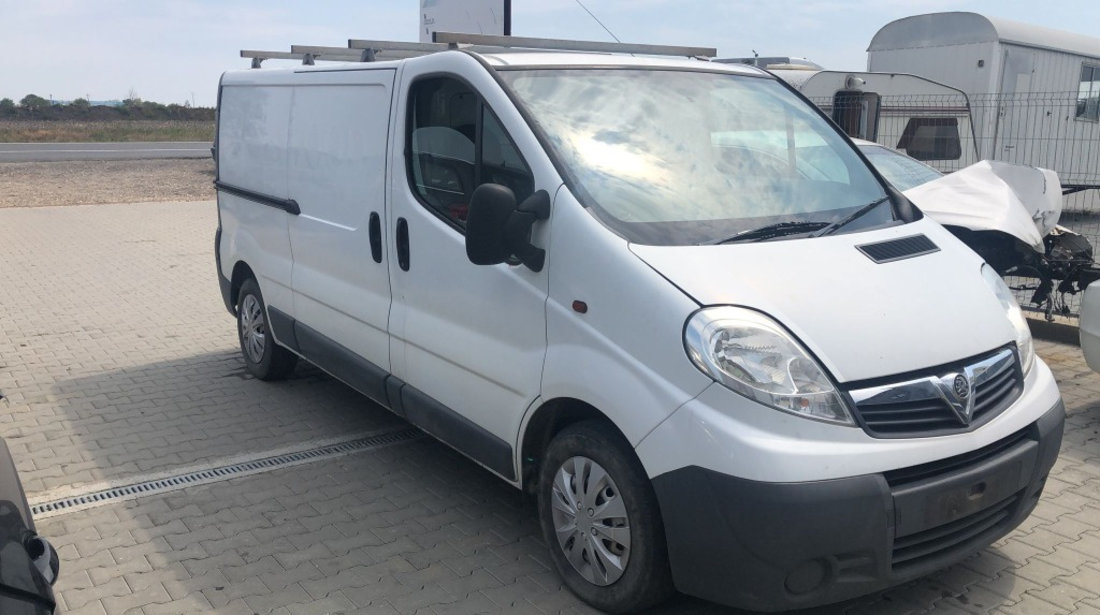 Dezmembram Opel Vivaro 2.0 diesel an fabr 2010