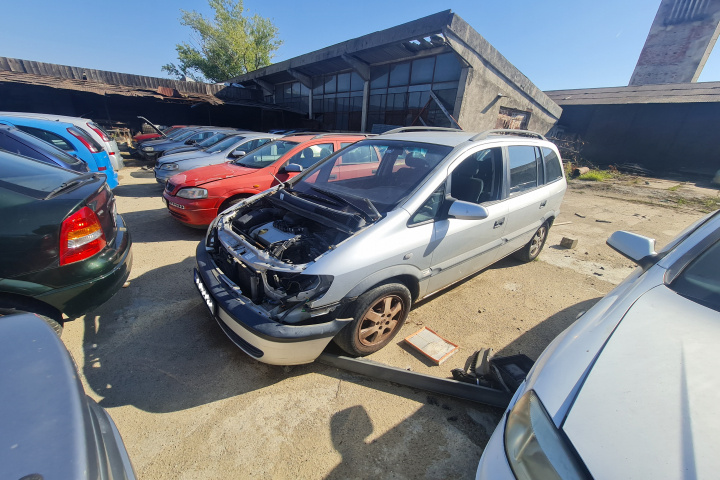 Dezmembram Opel Zafira A [1999 - 2003] Minivan 5-usi 1.6 MT (101 hp)