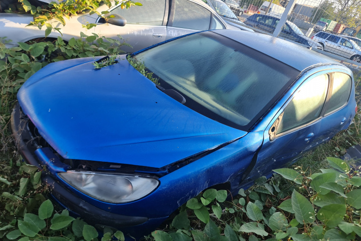 Dezmembram Peugeot 206 [1998 - 2003] Hatchback 5-usi 2.0 HDi MT (90 hp)