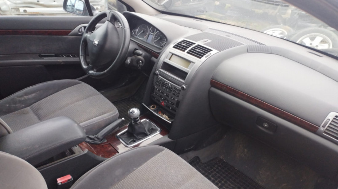 Dezmembram Peugeot 407 [2004 - 2010] Sedan 2.0 HDi MT (136 hp)