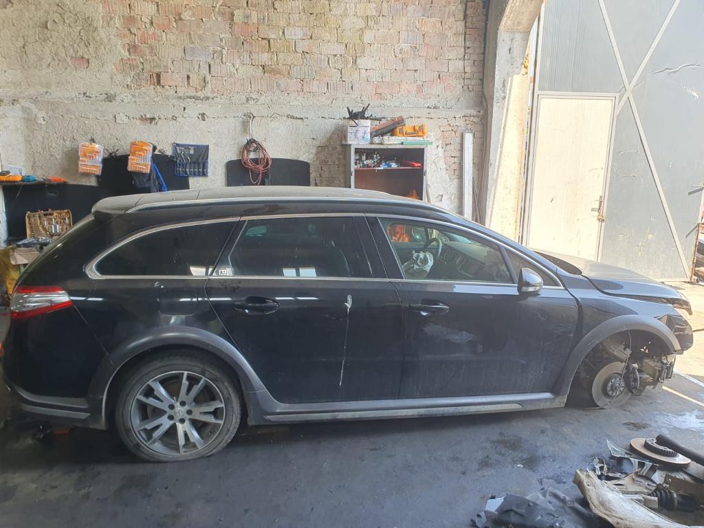 Dezmembram Peugeot 508 [2010 - 2014] 2.0 hdi RH02 HYBRID