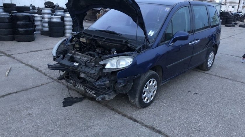 Dezmembram Peugeot 807 2.0 hdi