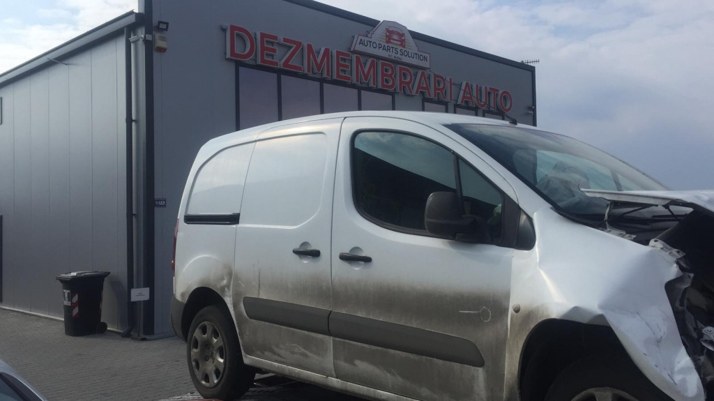 Dezmembram Peugeot Partner 1.6 HDI an fabr 2015