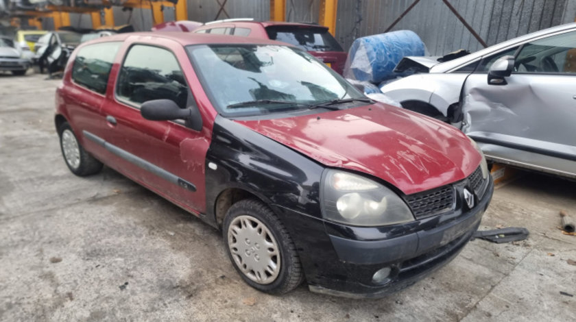 Dezmembram Renault Clio 2 [1998 - 2005] 1.2 benzina D7F726