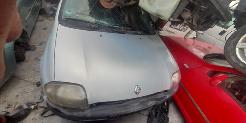 Dezmembram Renault Clio 2 [1998 - 2005] Hatchback 5-usi 1.2 MT (75 hp)