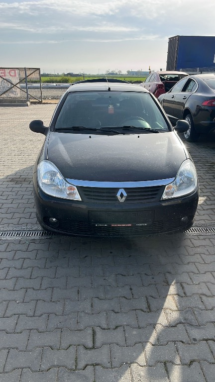 Dezmembram Renault Clio Simbol 1.2 benzina din 2011