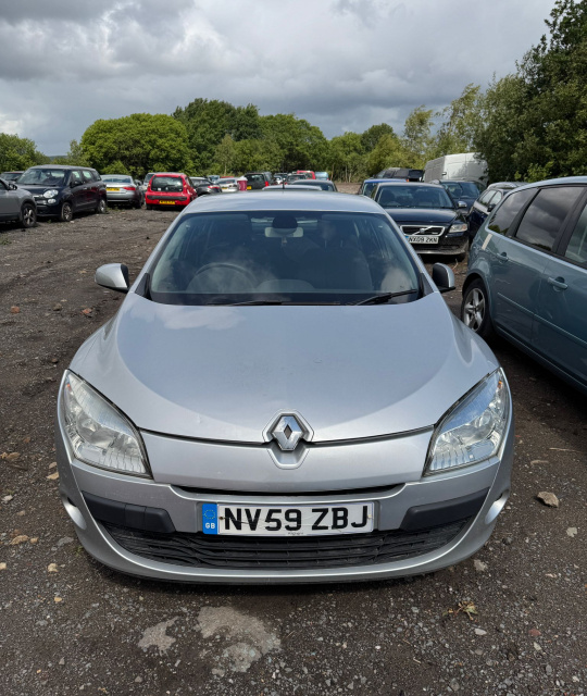 Dezmembram Renault Megane 2 [facelift] [2006 - 2012] Hatchback 5-usi 1.5 dCi MT (106 hp)