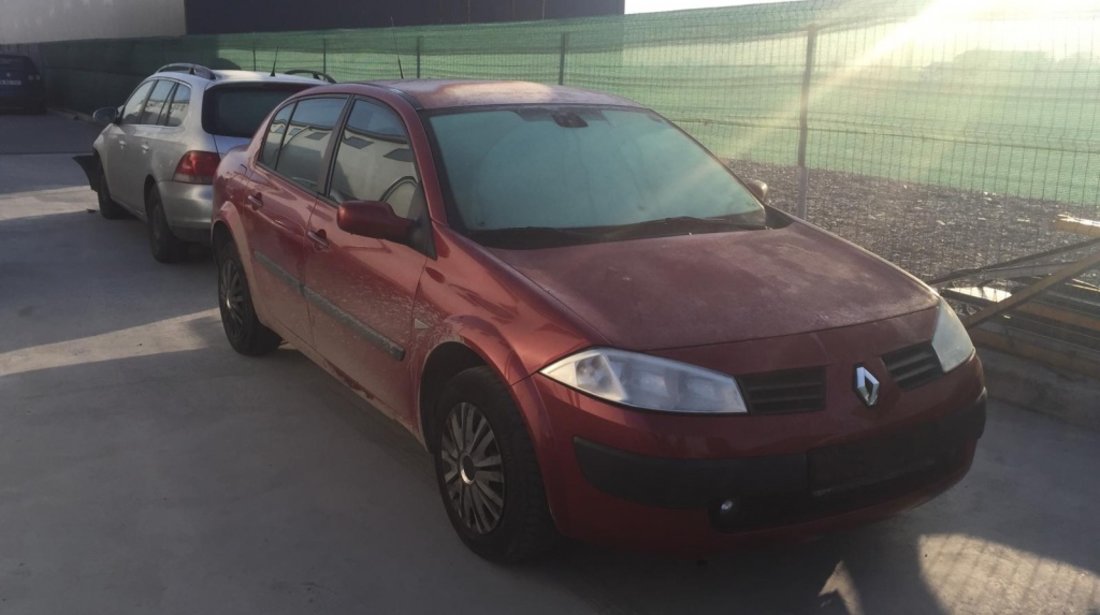 Dezmembram Renault Megane 2 Sedan 1.5 DCI an fabr. 2006