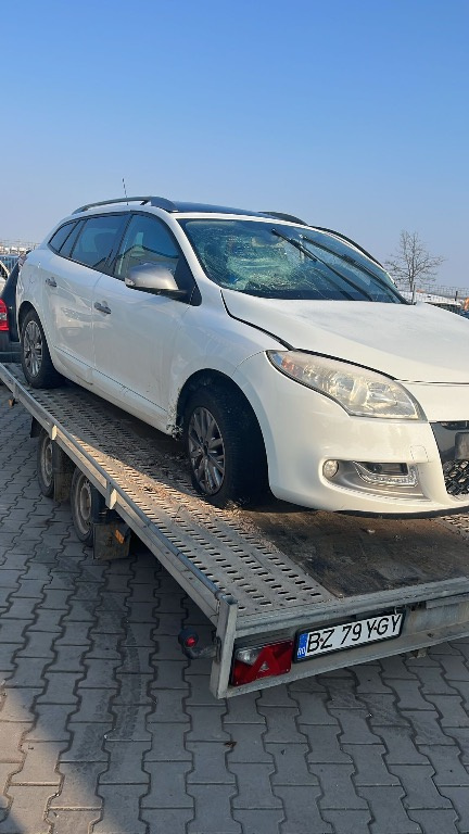 Dezmembram Renault Megane 3 1.5 diesel din 2012