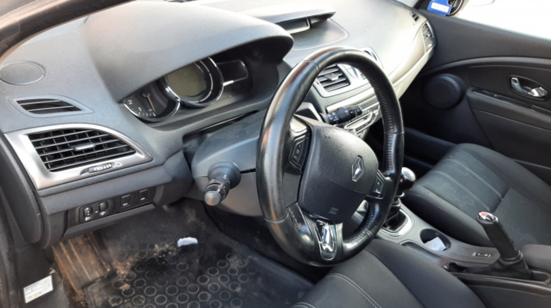 Dezmembram Renault Megane 4 [2016 - 2020] Hatchback 5-usi 1.5 dCi MT (110 hp)