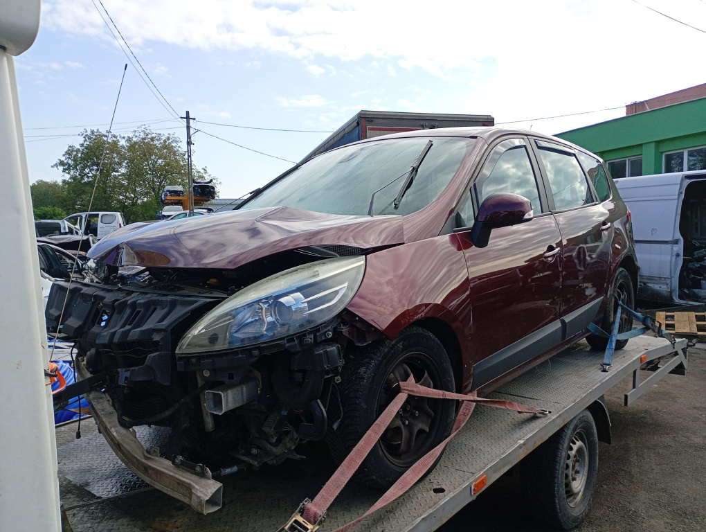 Dezmembram Renault Scenic 3 [2009 - 2012] 1.6 dci R9M402