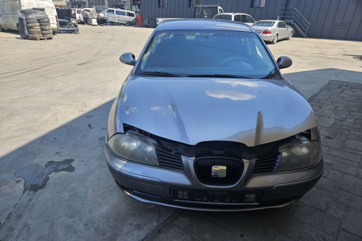 Dezmembram Seat Ibiza 3 6L [2002 - 2006] Hatchback 5-usi