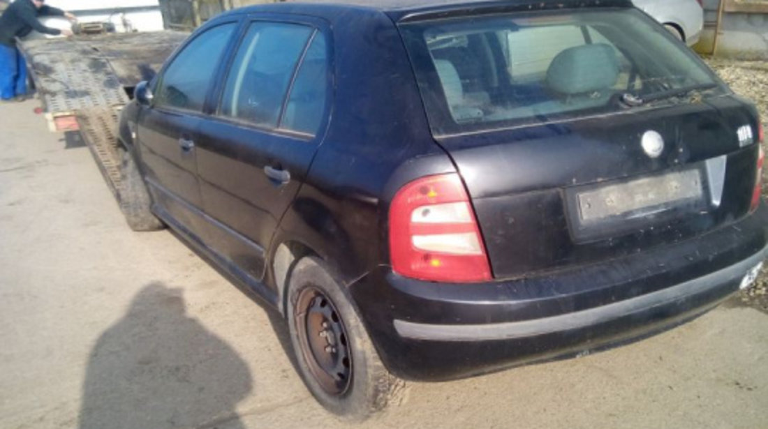 Dezmembram Skoda Fabia 6Y [1999 - 2004] Hatchback 5-usi 1.4 MT (101 hp)