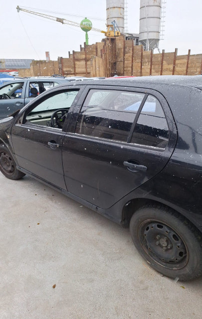 Dezmembram Skoda Fabia 6Y [1999 - 2004] Hatchback 5-usi 1.2 MT (54 hp)
